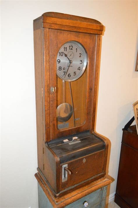 Antique Oak Benzing Factory Time Clock Punch Clock Works Extremely