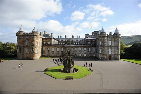 Palace Of Holyroodhouse Edinburgh Historic Buildings And Homes