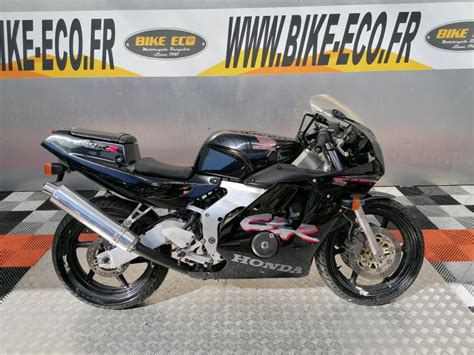 The new cbr 250rr is studded with all advanced features of premium sports bike. HONDA CBR 250 RR - BIKE-ECO
