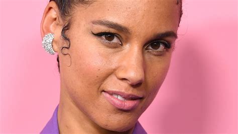 Alicia Keys Laid Her Edges With This 7 Product For The Grammys Essence