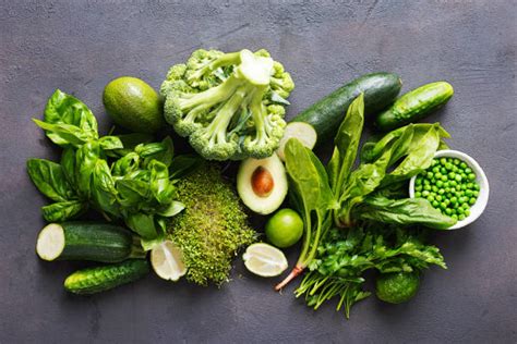 2820600 Dark Green Vegetables Stock Photos Pictures And Royalty Free
