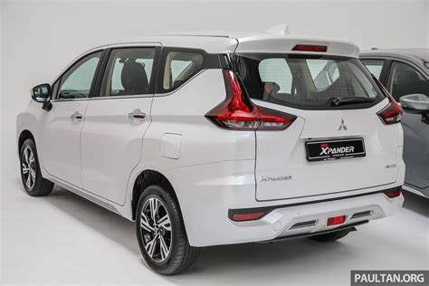 It is available in 4 colors, 1 variants, 1 engine, and 1 as of june 2020, xpander reached a cumulative sales figure of around 256,000 units. Mitsubishi Xpander open for booking - under RM100k, 9-inch ...