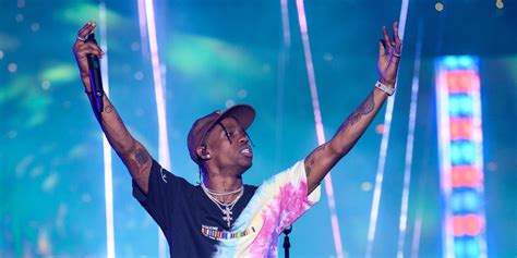 More than 12million gamers tuned in to travis's first fortnite gig at midnight on friday, but he's got anoher four coming up. Travis Scott Made $20 Million From Fortnite Concert | Game ...