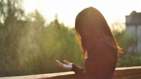 3 68 mb download ratih pradnyaswari sampai menutup mata. Sampai menutup mata - YouTube