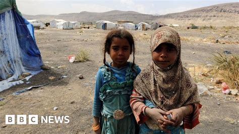 In Pictures Yemens Displaced Women And Girls Bbc News
