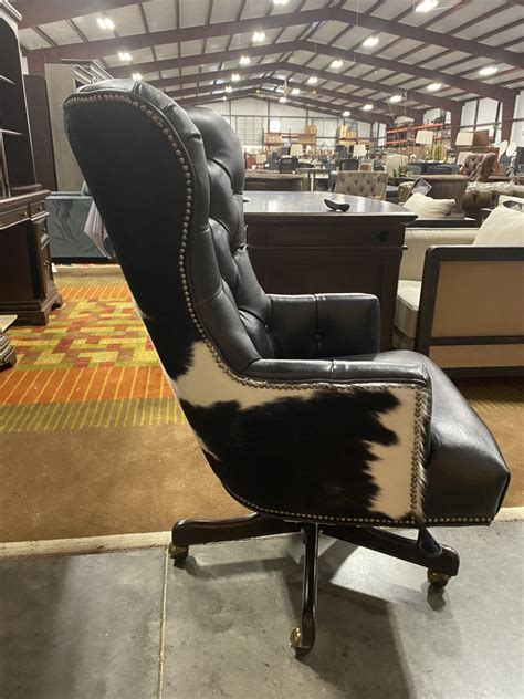 Katherine Executive Swivel Tilt Chair W Black And White Hoh By Hooker Office Barn