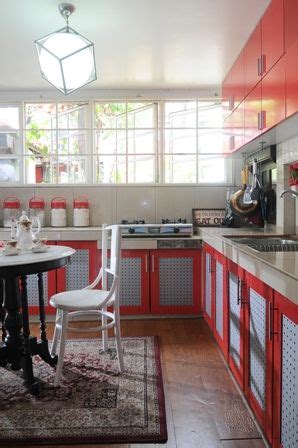 Mereka pasti boleh berdiri di atas lantai, itulah sebabnya reka bentuk modular membantu untuk mengatur dapur dengan cara yang terbaik. Cara Buat Kabinet Dapur Diy - Pagar Rumah