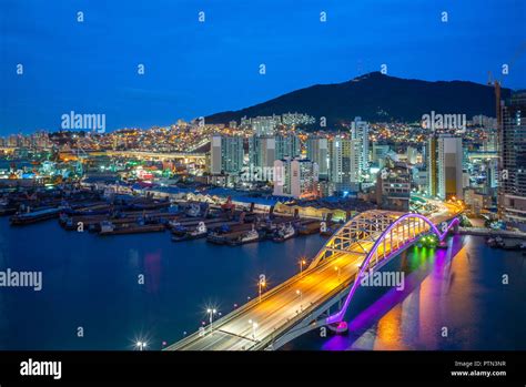 Busan Harbor High Resolution Stock Photography And Images Alamy