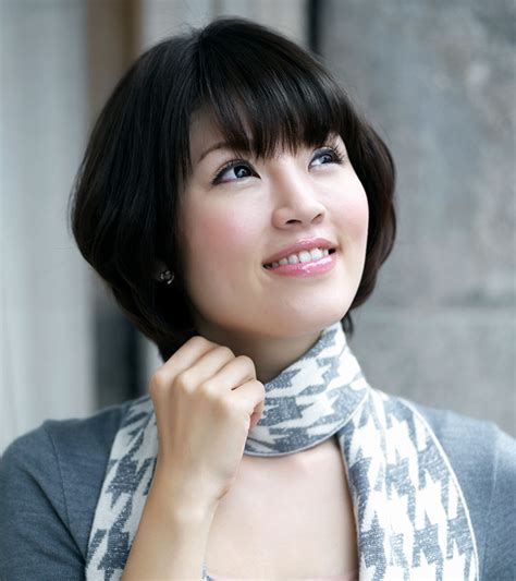 We can say that this model is the most stylish style of bob hairstyles. Top 10 Japanese Short Bob Hairstyles You Should Try