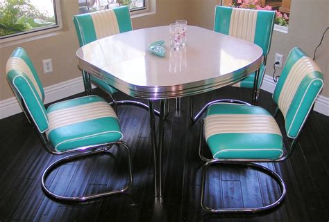 Sleek And Simple Lines Retro 50s Turquoise Chrome Quality Dining