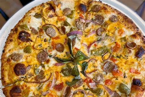 Forest Hills Brick Oven Pizza Opens Its Doors