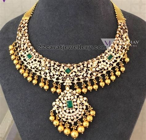 Closed Setting Diamond Set By Vaibhav Jewellers Jewellery Designs