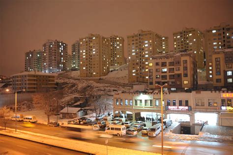 Ankara ovası, çubuk ve mürted (akıncı) ovaları arasındaki engebeli arazide kurulmuş olup, ova kısımları tüm arazinin az bir kısmını kapsar. Altındağ | Gezilecek Yerler