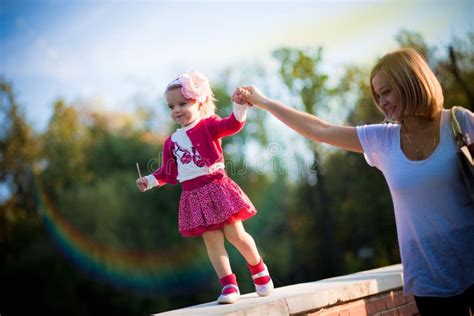 Madre E Figlio Sulle Vacanze Fotografia Stock Immagine Di