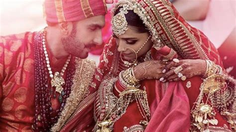 Finally Deepika Padukone And Ranveer Singhs Wedding Pictures Are Out Vogue India