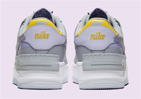 Zudem wird der sneaker für damen und herren durch seine robuste, nicht abfärbende außensohle aus gummi abgerundet. Nike Air Force 1 Shadow - Sneaker Style
