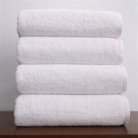 Bath towel sets make great housewarming and engagement gifts, too! Salbakos Arsenal Turkish Cotton Quick Dry Spa Bath Towel ...
