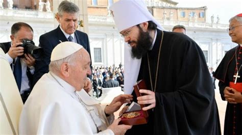 Importante Encuentro Del Papa Francisco Con El Patriarca Metropolita De