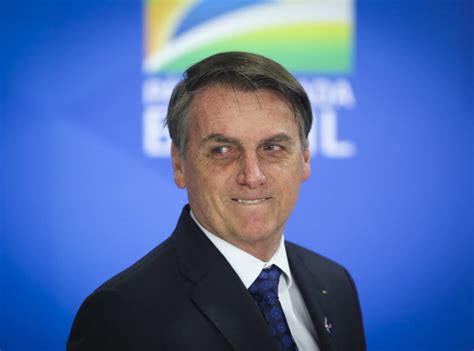 Despite the rising cases, president jair bolsonaro urges local governors to ease lockdown. Bolsonaro deixa PSL e anuncia criação de novo partido ...