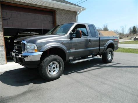 Find Used 2004 Ford F 250 Super Duty Diesel Lariat Extended Cab Pickup 4 Door 6 0l Lifted In