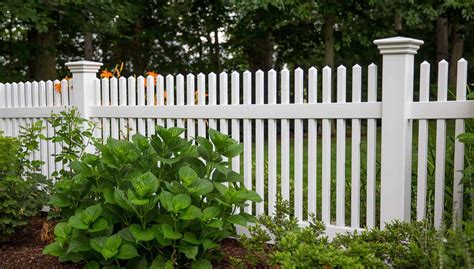 How Much Does A Vinyl Fence Gate Cost Wood Fence Vs Vinyl Fence