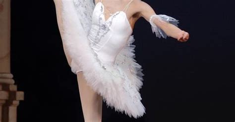 Famous Ballet Dancers Image Hotlink