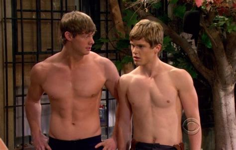 Brandon W Jones And Jack Depew 2 Broke Girls Brandon Jones