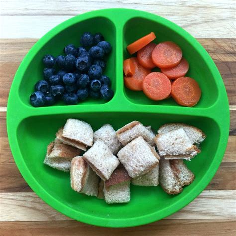 Always cut up foods into small pieces and watch your child while he or she is eating. 10 Simple Finger Food Meals for A One Year Old | Finger ...