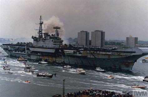 Hms Hermes Returns To Portsmouth 21 July 1982 Photographs By Royal
