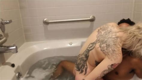 Interracial Couple Making Sex In Bathtub