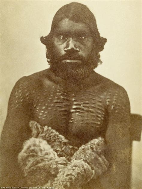 Inside The Ancient Art Of Aboriginal Body Scarring Daily Mail Online