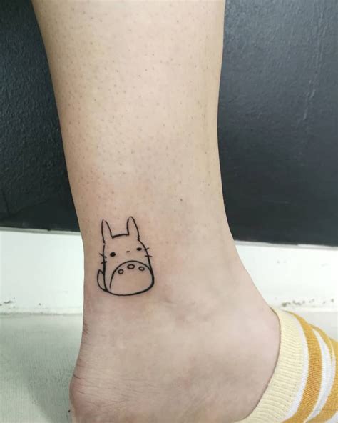 Share Minimalist Totoro Tattoo In Eteachers