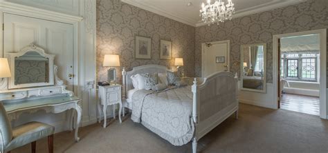 State Bedrooms Historic Hotel Rooms In Northampton Rushton Hall