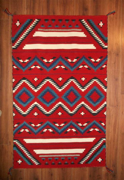 Contemporary Navajo Rug In A Late Classic Period Design 827b Charley