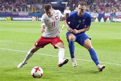 Sądząc pod zdjęciach, niektórym udało się mimo wszystko zachować pogodę ducha. Reprezentacja Polski poznała ostatniego rywala w Euro 2020 ...