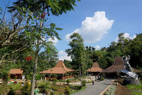 Tempat ini berada di kawasan dago atas dengan biaya. Tempat Wisata Baru Di Dago Bandung