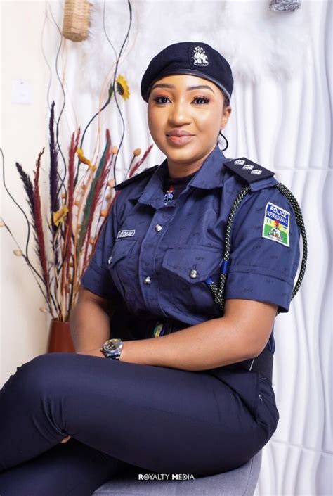 Nigerian Lawyer Stella Nnamani Becomes Police Officer Fabwoman