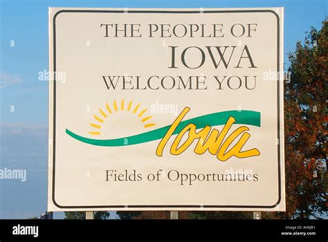 Welcome To Iowa Sign Stock Photo Alamy