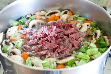 Tender corned beef, carrots, potatoes, and cabbage all cooked in one crockpot! FOODjimoto: Corned Beef and Cabbage Soup