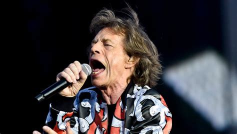 Mick Jagger Sorprende Bailando Con 75 Años ¡y Tras Su Operación De
