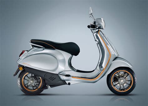 Established in 1946, vespa is the italian scooter subsidiary of piaggio, currently operating across the globe. 2019 Vespa Elettrica X Guide • Total Motorcycle