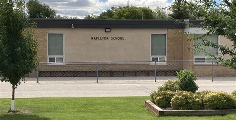 Home Mapleton School
