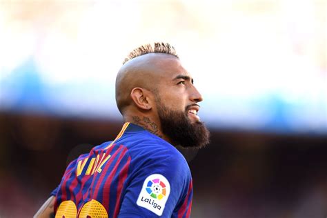 Latest on internazionale midfielder arturo vidal including news, stats, videos, highlights and more on espn Arturo Vidal May Not Play vs. Japan Due to Pain in Knee - Barca Blaugranes