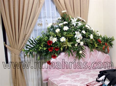 Bunga duka cita, karangan bunga, bunga papan happy wedding, bunga papan congratulations, hand bouquet, bunga standing flower, bunga ucapan selamat, table bouquet, bunga dekorasi. Dekorasi kamar pengantin, tak hanya sekadar memasang ...
