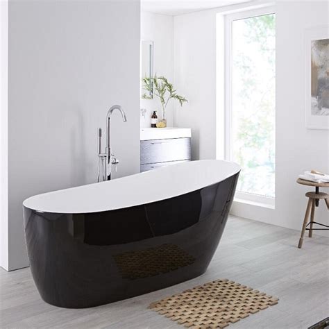 This video shows you how assemble, install and plumb a freestanding bath with universal surround panel. The Freestanding Baths Buyer's Guide - BigBathroomShop
