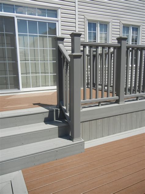 I do love the gray color of our sample board, but it would be awesome if i could get a color close to the shade of our siding. Trex_Transends_Decking_(Gravel_Path_and_Treehouse)_with ...