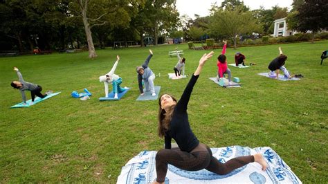 Long Island Outdoor Yoga Classes To Try This Fall Newsday