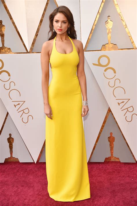 The Best Red Carpet Outfits At The 2023 Oscars Indiewire Gambaran