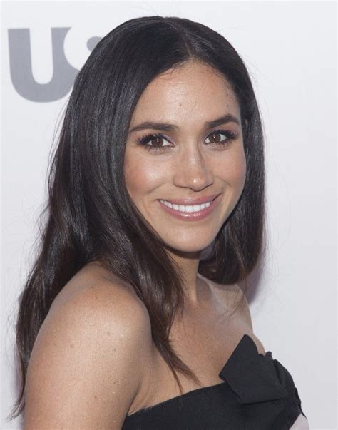Meghan Markles Best Hairstyles Of All Time Meghan Markle Hair Cool