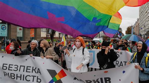 Lgbtq Activists In Ukraine Share The Fight Against Russia’s Invasion The New York Times